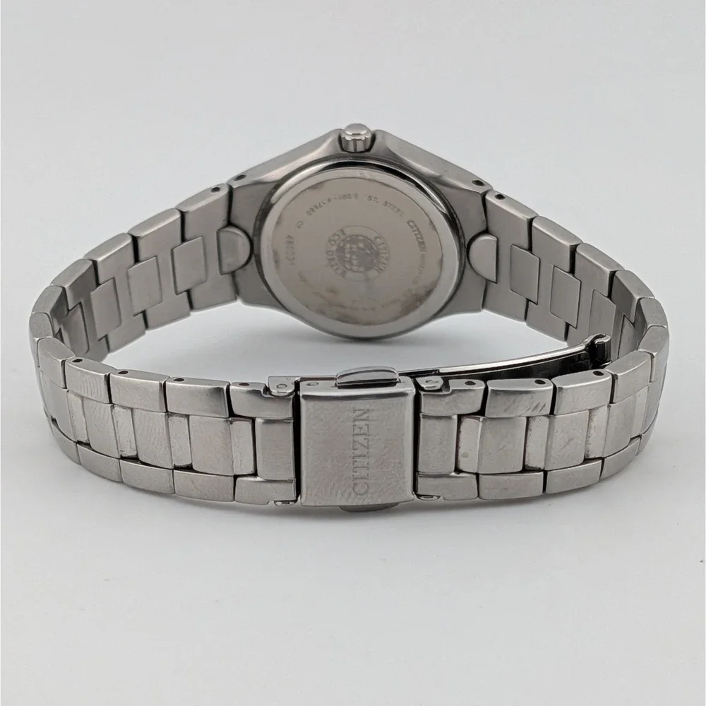 Citizen Eco-Drive E001-K17560 Gray Sunburst Dial Day/Date WR100 Women's Watch